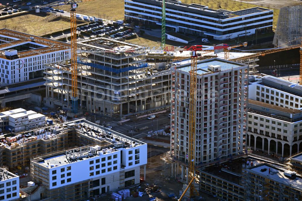 Luftaufnahme München - Baustelle zum Neubau des Hochhaus- Gebäudekomplexes im Ortsteil Freiham in München im Bundesland Bayern, Deutschland