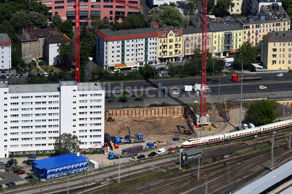 Berlin von oben - Baustelle zum Neubau des Hochhaus- Gebäudekomplexes Q218 im Ortsteil Lichtenberg in Berlin, Deutschland