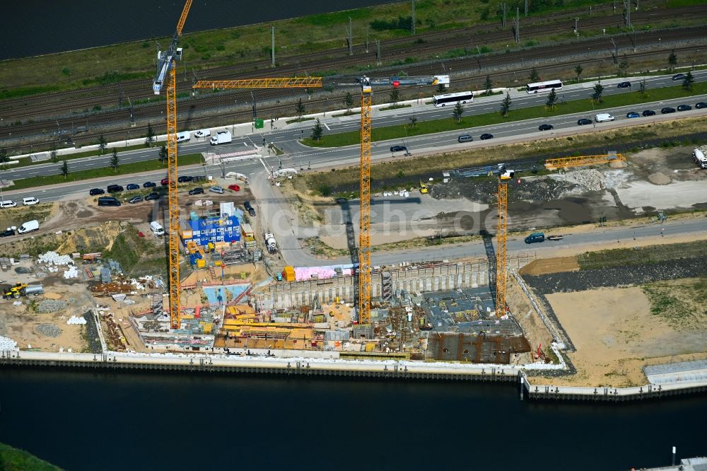 Luftbild Hamburg - Baustelle zum Neubau des Hochhaus- Gebäudekomplexes Roots im Ortsteil HafenCity in Hamburg, Deutschland