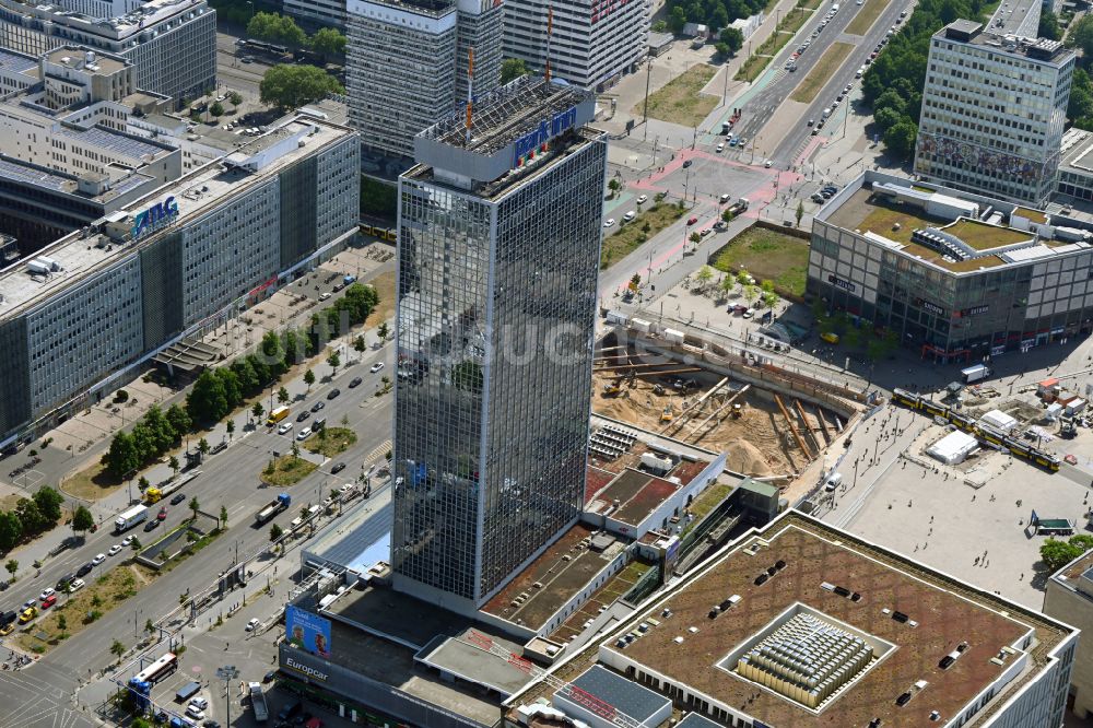 Berlin von oben - Baustelle zum Neubau des Hochhaus- Gebäudekomplexes Twin- Towers in Berlin, Deutschland