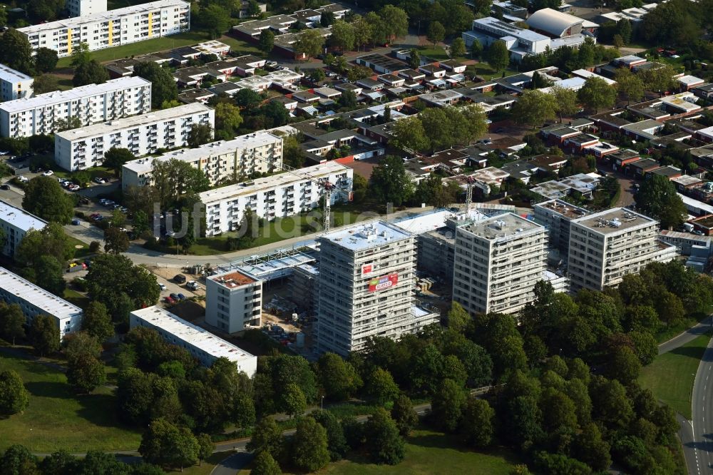 Luftbild Wolfsburg - Baustelle zum Neubau des Hochhaus- Gebäudekomplexes Wohnanlage Kurt 2.0 im Ortsteil Detmerode in Wolfsburg im Bundesland Niedersachsen, Deutschland