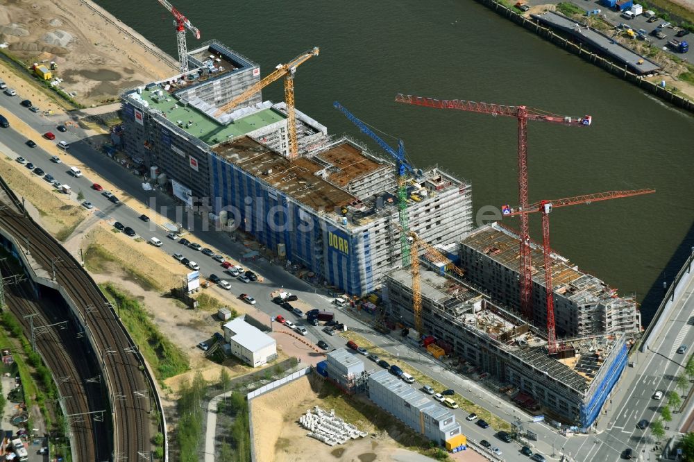 Hamburg aus der Vogelperspektive: Baustelle zum Neubau der Hotelanlage JUFA Hotel Hamburg in der Hafencity an der Versmannstraße in Hamburg, Deutschland
