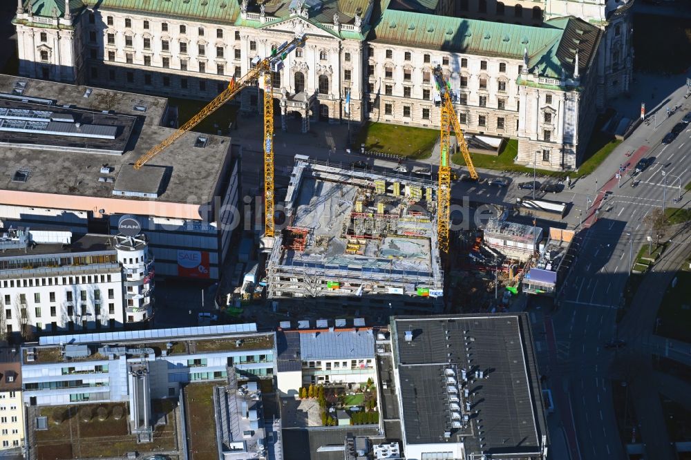 Luftbild München - Baustelle zum Neubau der Hotelanlage Königshof im Ortsteil Ludwigsvorstadt-Isarvorstadt in München im Bundesland Bayern, Deutschland