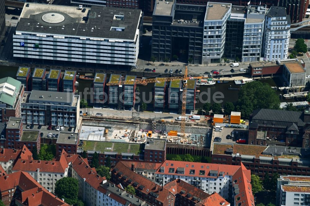 Hamburg von oben - Baustelle zum Neubau der Hotelanlage Motel One im Ortsteil Neustadt in Hamburg, Deutschland