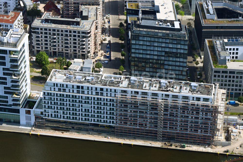 Berlin von oben - Baustelle zum Neubau der Hotelanlage PIER 61|63 in Berlin, Deutschland