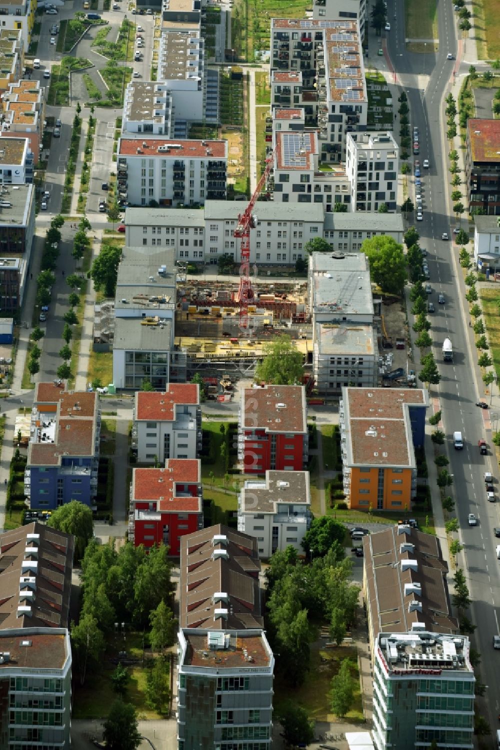 Berlin aus der Vogelperspektive: Baustelle zum Neubau IRIS Adlershof Zum Großen Windkanal im Ortsteil Adlershof in Berlin, Deutschland