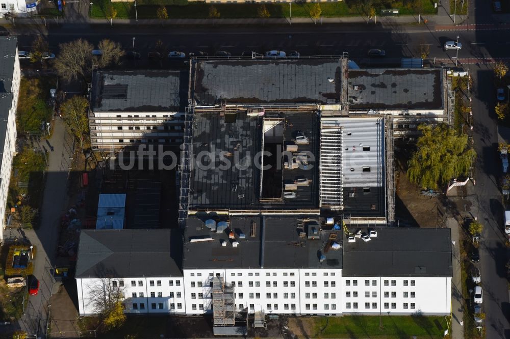 Luftbild Berlin - Baustelle zum Neubau IRIS Adlershof Zum Großen Windkanal im Ortsteil Adlershof in Berlin, Deutschland