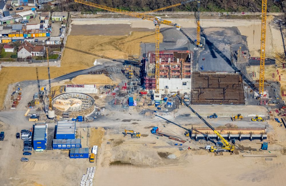 Luftbild Dinslaken - Baustelle zum Neubau der Kraftwerksanlagen des Heizkraftwerkes DHE - Dinslakener Holz-Energiezentrum in Dinslaken im Bundesland Nordrhein-Westfalen, Deutschland