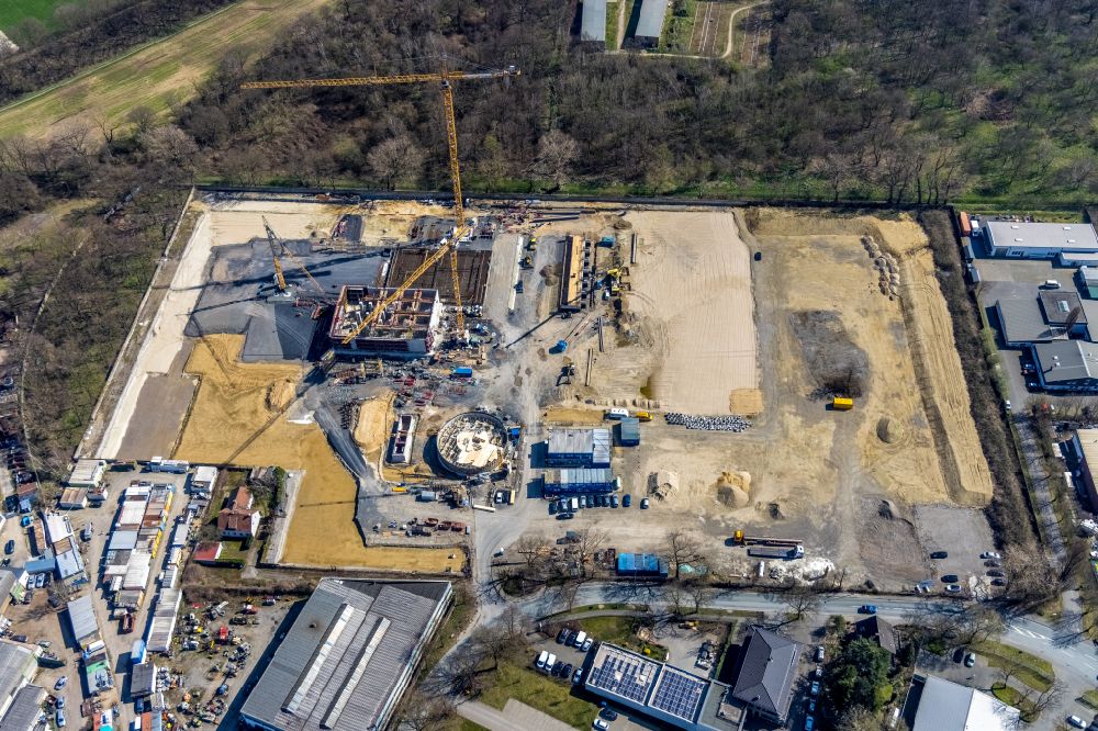 Luftaufnahme Dinslaken - Baustelle zum Neubau der Kraftwerksanlagen des Heizkraftwerkes DHE - Dinslakener Holz-Energiezentrum in Dinslaken im Bundesland Nordrhein-Westfalen, Deutschland