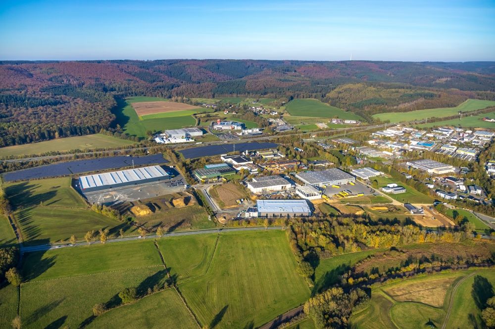 Luftbild Meschede - Baustelle zum Neubau eines Logistikzentrums der Briloner Leuchten GmbH & Co. KG in Meschede im Bundesland Nordrhein-Westfalen, Deutschland