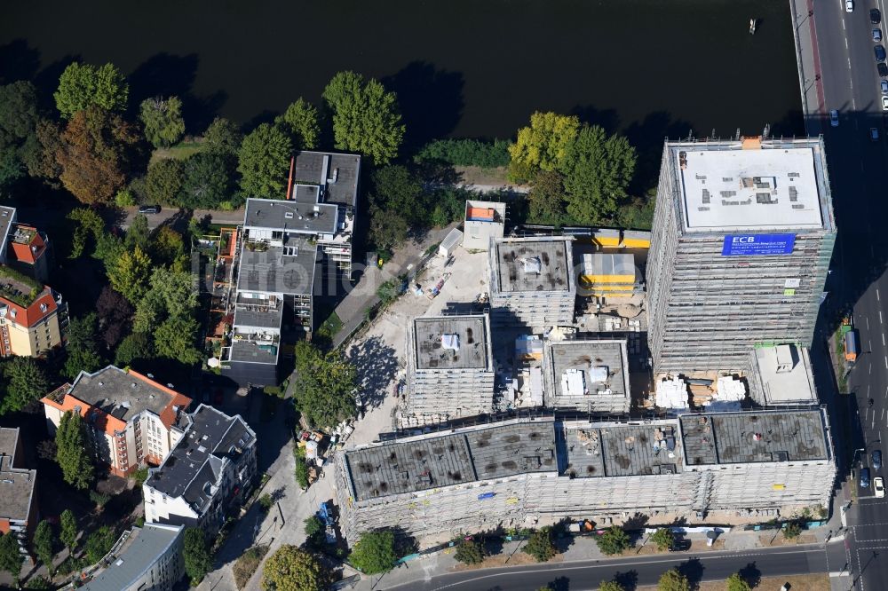 Luftbild Berlin - Baustelle zum Neubau einer Mehrfamilienhaus-Wohnanlage Altonaer Straße - Bachstraße in Berlin