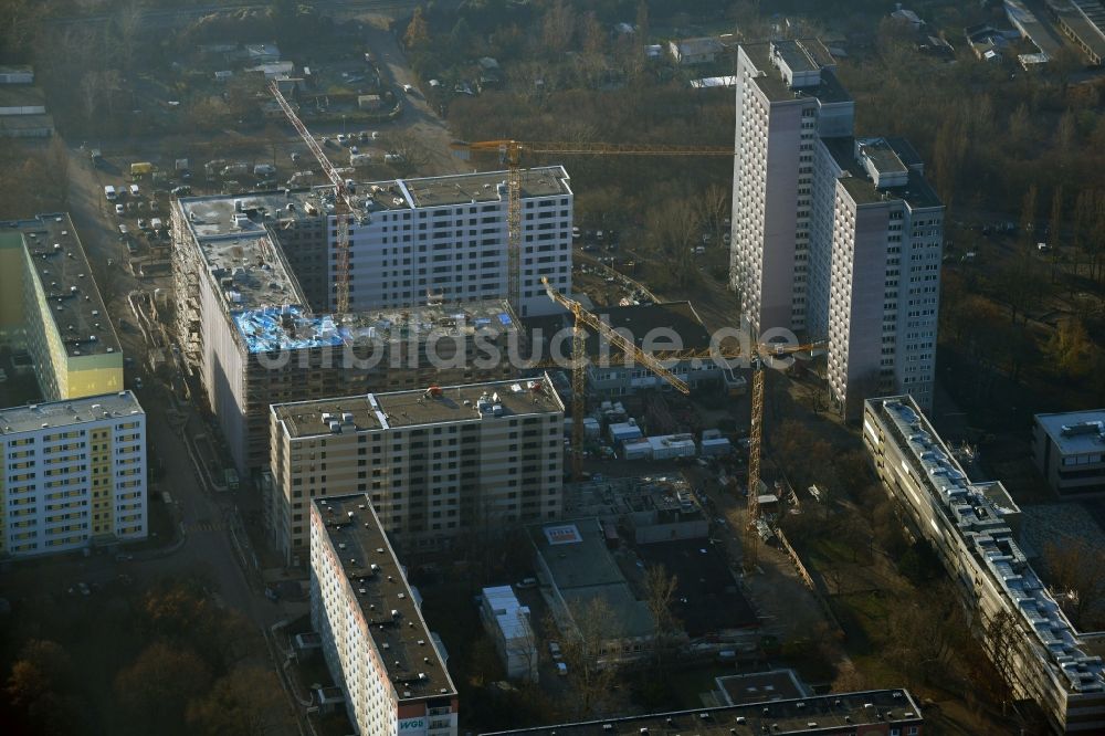 Luftbild Berlin - Baustelle zum Neubau einer Mehrfamilienhaus-Wohnanlage Dolgensee-Center Lichtenberg in Berlin, Deutschland