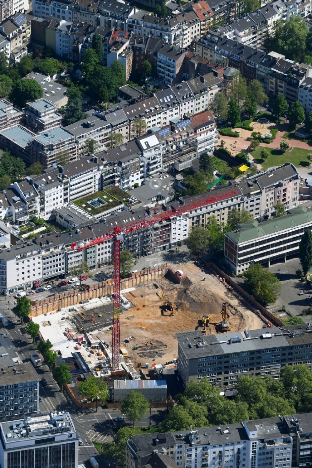 Luftaufnahme Düsseldorf - Baustelle zum Neubau einer Mehrfamilienhaus-Wohnanlage in Düsseldorf im Bundesland Nordrhein-Westfalen, Deutschland