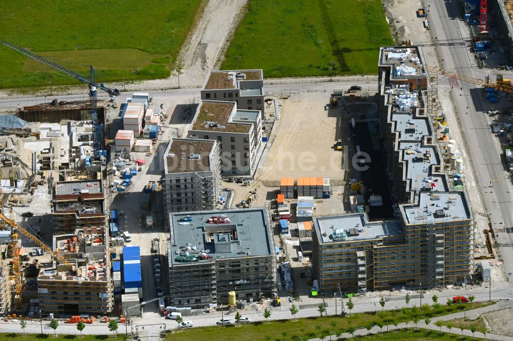 Luftbild München - Baustelle zum Neubau einer Mehrfamilienhaus-Wohnanlage an der Ellis-Kaut-Straße - Golo-Mann-Weg - Albert-Camus-Straße in München im Bundesland Bayern, Deutschland