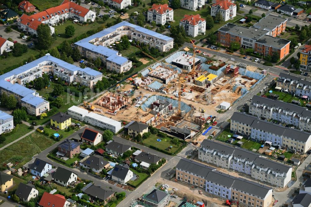 Luftaufnahme Michendorf - Baustelle zum Neubau einer Mehrfamilienhaus-Wohnanlage Falkenweg - Wieselweg - Hasenweg in Michendorf im Bundesland Brandenburg, Deutschland