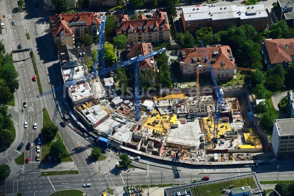 Luftbild München - Baustelle zum Neubau einer Mehrfamilienhaus-Wohnanlage FÜRST der Baywobau Baubetreuung GmbH im Ortsteil Laim in München im Bundesland Bayern, Deutschland