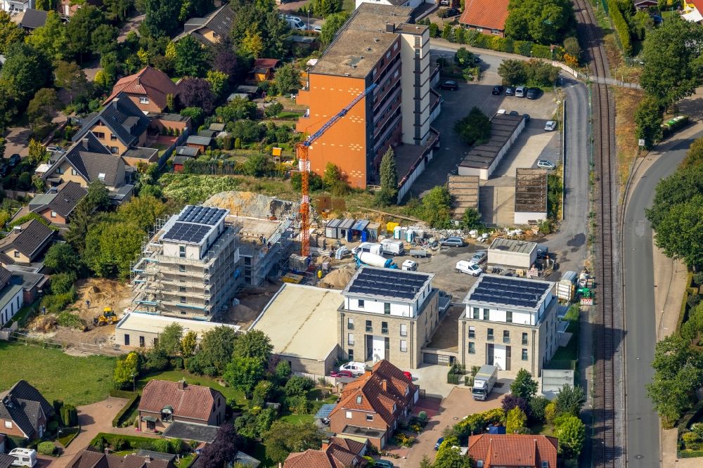 Hamm von oben - Baustelle zum Neubau einer Mehrfamilienhaus-Wohnanlage am Grenzweg und Alter Papelweg in Hamm im Bundesland Nordrhein-Westfalen, Deutschland