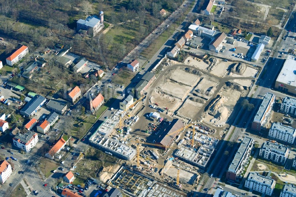 Luftaufnahme Berlin - Baustelle zum Neubau einer Mehrfamilienhaus-Wohnanlage der Gut Alt-Biesdorf in Berlin, Deutschland