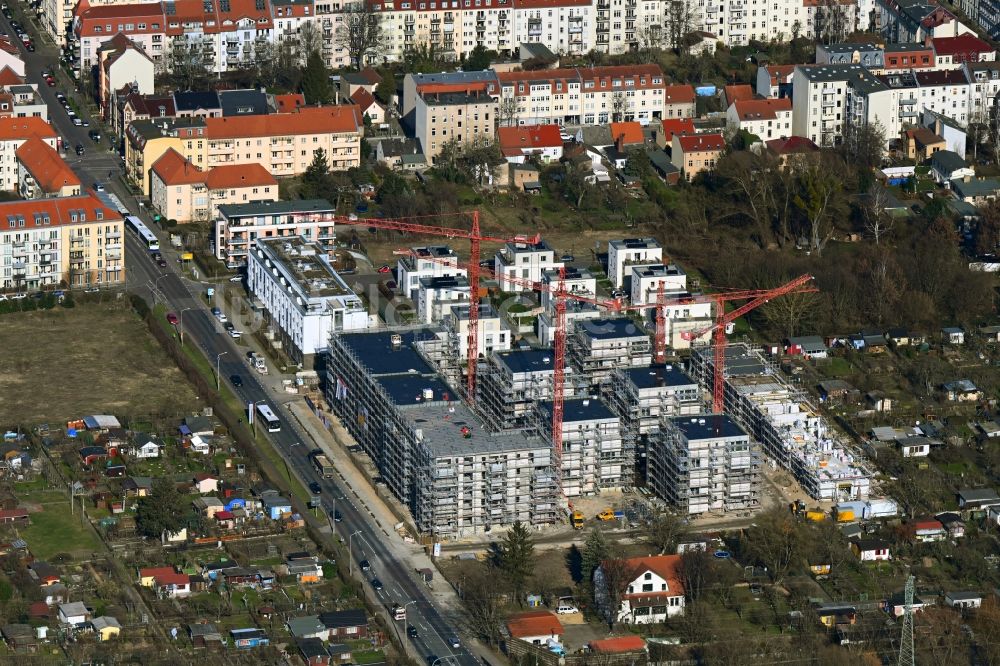 Luftbild Potsdam - Baustelle zum Neubau einer Mehrfamilienhaus-Wohnanlage Heinrich-Mann-Allee - Kolonie Daheim in Potsdam im Bundesland Brandenburg, Deutschland