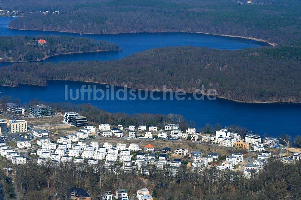 Luftbild Potsdam - Baustelle zum Neubau einer Mehrfamilienhaus-Wohnanlage am Jungfernsee in Potsdam im Bundesland Brandenburg, Deutschland