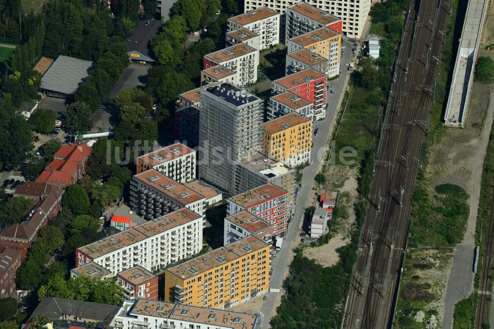 Luftbild Berlin - Baustelle zum Neubau einer Mehrfamilienhaus-Wohnanlage Kruppstraße - Lehrter Straße in Berlin