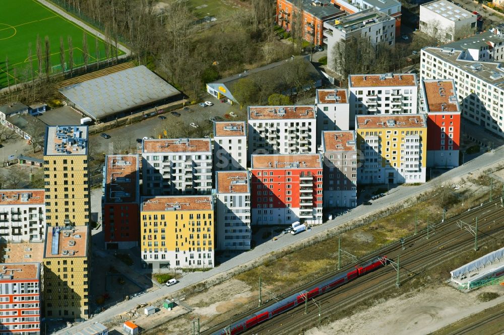 Luftaufnahme Berlin - Baustelle zum Neubau einer Mehrfamilienhaus-Wohnanlage Kruppstraße - Lehrter Straße in Berlin