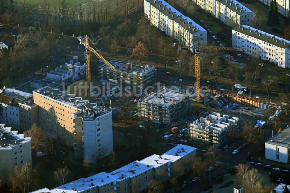 Luftbild Berlin - Baustelle zum Neubau einer Mehrfamilienhaus-Wohnanlage in Lankwitz in Berlin, Deutschland