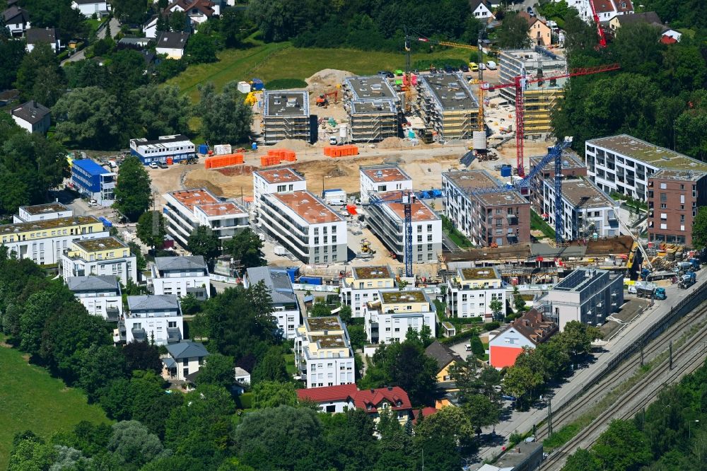 Luftaufnahme München - Baustelle zum Neubau einer Mehrfamilienhaus-Wohnanlage Marianne-Hoppe-Straße - Henschelstraße - Federseestraße in München im Bundesland Bayern, Deutschland