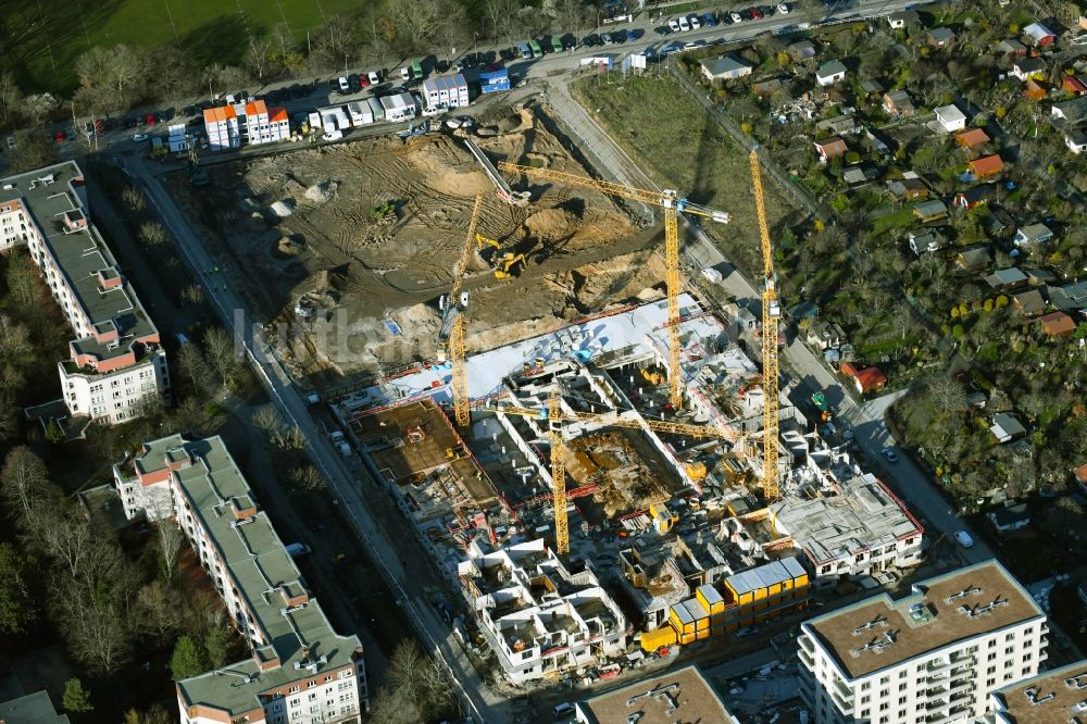 Berlin von oben - Baustelle zum Neubau einer Mehrfamilienhaus-Wohnanlage Maximilians Quartier im Ortsteil Schmargendorf in Berlin, Deutschland