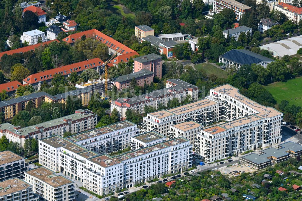 Luftbild Berlin - Baustelle zum Neubau einer Mehrfamilienhaus-Wohnanlage Maximilians Quartier im Ortsteil Schmargendorf in Berlin, Deutschland