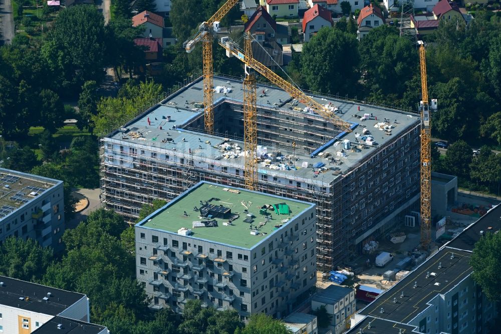 Luftbild Berlin - Baustelle zum Neubau einer Mehrfamilienhaus-Wohnanlage Mühlengrund im Ortsteil Neu-Hohenschönhausen in Berlin, Deutschland