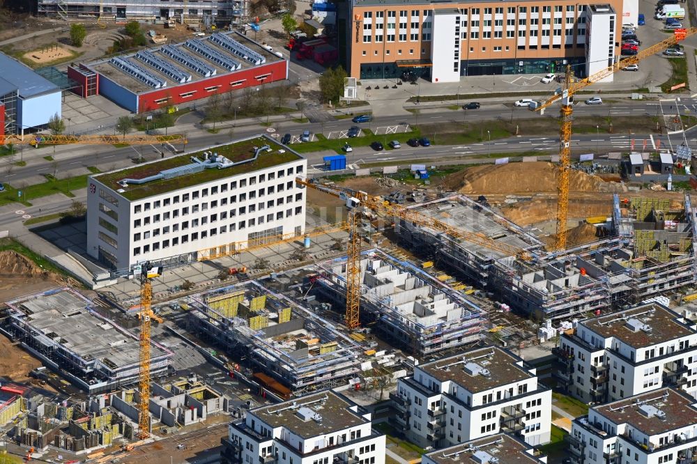 Luftaufnahme Schönefeld - Baustelle zum Neubau einer Mehrfamilienhaus-Wohnanlage Neue Mitte in Schönefeld im Bundesland Brandenburg, Deutschland