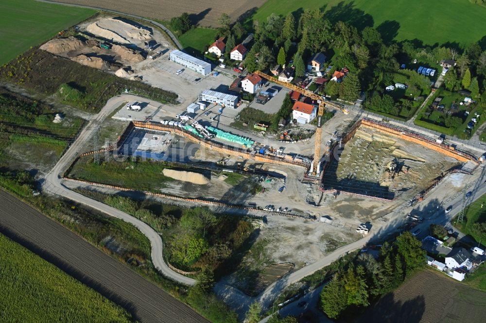 Luftbild München - Baustelle zum Neubau einer Mehrfamilienhaus-Wohnanlage im Ortsteil Aubing-Lochhausen in München im Bundesland Bayern, Deutschland