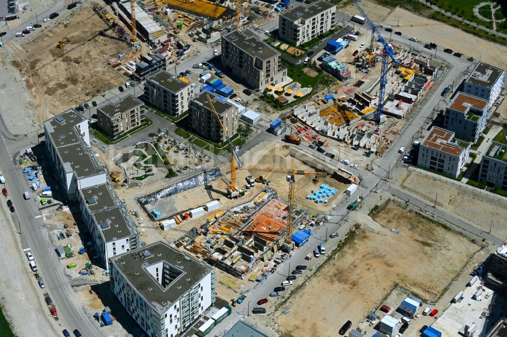 Luftbild München - Baustelle zum Neubau einer Mehrfamilienhaus-Wohnanlage im Ortsteil Aubing in München im Bundesland Bayern, Deutschland
