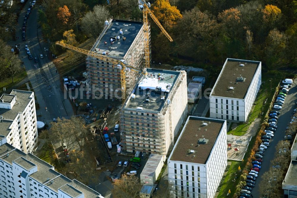 Luftbild Berlin - Baustelle zum Neubau einer Mehrfamilienhaus-Wohnanlage im Ortsteil Märkisches Viertel in Berlin, Deutschland