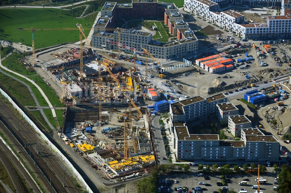 Luftbild München - Baustelle zum Neubau einer Mehrfamilienhaus-Wohnanlage im Ortsteil Pasing-Obermenzing in München im Bundesland Bayern, Deutschland