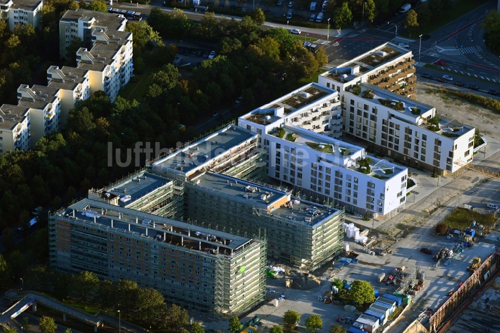 Luftbild München - Baustelle zum Neubau einer Mehrfamilienhaus-Wohnanlage im Ortsteil Ramersdorf-Perlach in München im Bundesland Bayern, Deutschland