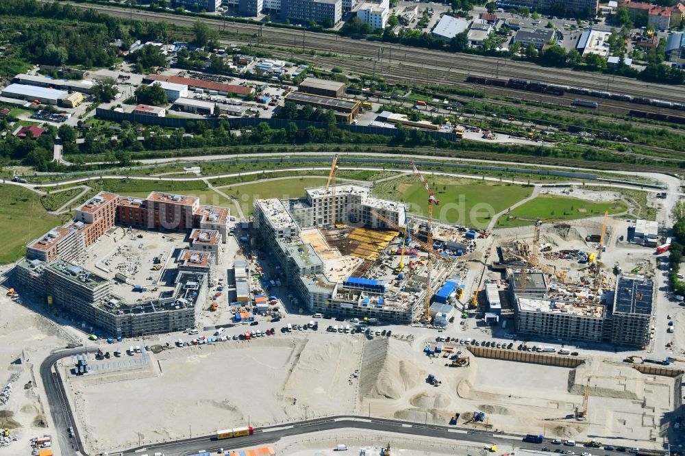 Luftaufnahme München - Baustelle zum Neubau einer Mehrfamilienhaus-Wohnanlage PANDiON PENTA in München im Bundesland Bayern, Deutschland