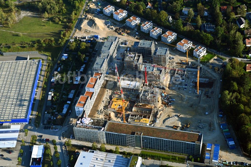 München von oben - Baustelle zum Neubau einer Mehrfamilienhaus-Wohnanlage Paosopark im Ortsteil Freiham in München im Bundesland Bayern, Deutschland