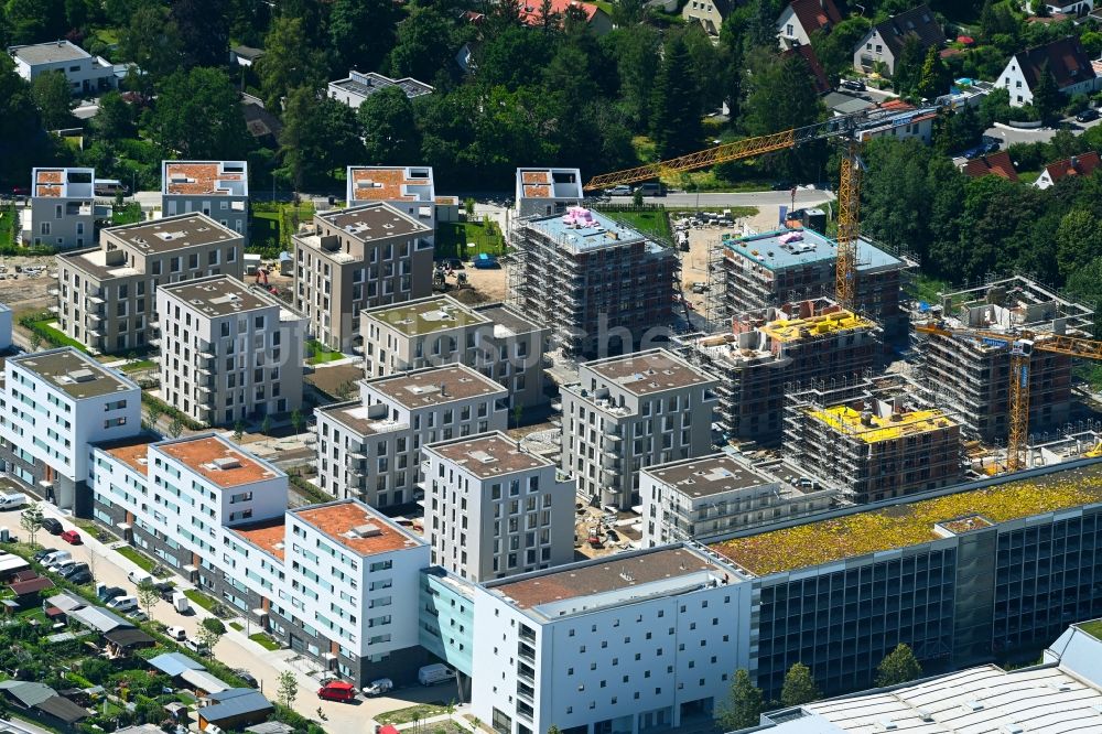 München von oben - Baustelle zum Neubau einer Mehrfamilienhaus-Wohnanlage Paosopark im Ortsteil Freiham in München im Bundesland Bayern, Deutschland