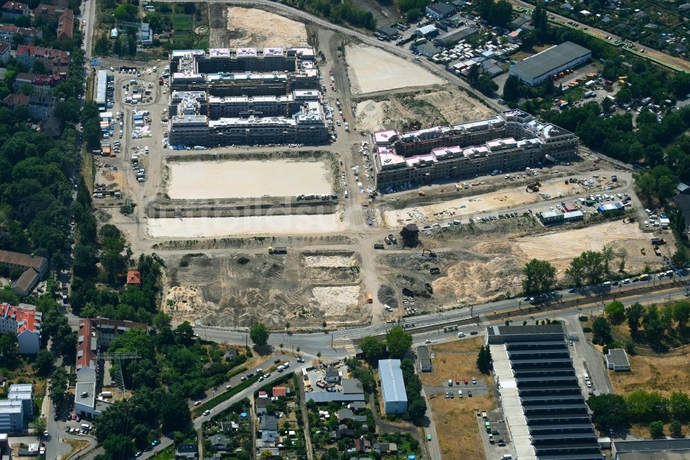 Luftaufnahme Berlin - Baustelle zum Neubau einer Mehrfamilienhaus-Wohnanlage Parkstadt Karlshorst in Berlin, Deutschland