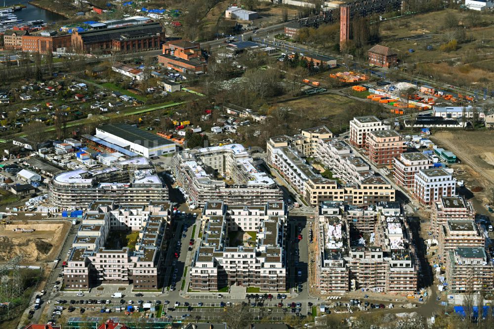 Berlin aus der Vogelperspektive: Baustelle zum Neubau einer Mehrfamilienhaus-Wohnanlage Parkstadt Karlshorst in Berlin, Deutschland