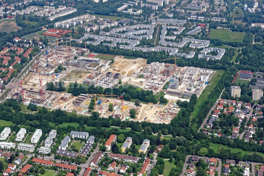 Luftbild München - Baustelle zum Neubau einer Mehrfamilienhaus-Wohnanlage Prinz-Eugen-Park an der Rith-Drexel-Straße im Ortsteil Bogenhausen in München im Bundesland Bayern, Deutschland