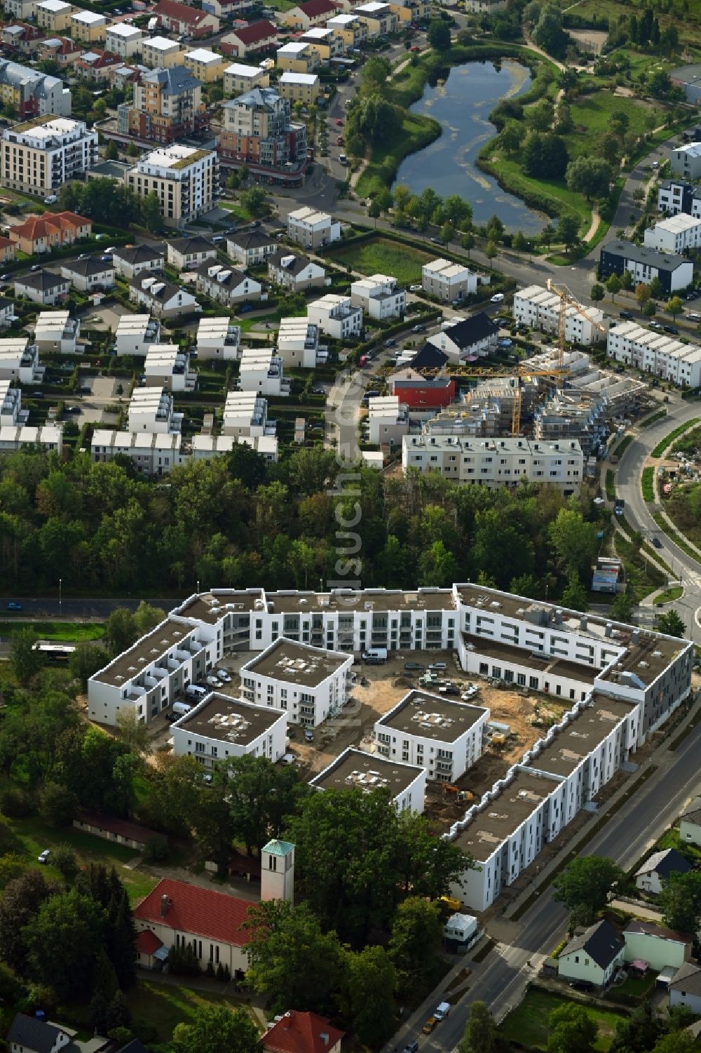 Luftbild Teltow - Baustelle zum Neubau einer Mehrfamilienhaus-Wohnanlage Quartier am Kirchplatz in Teltow im Bundesland Brandenburg, Deutschland