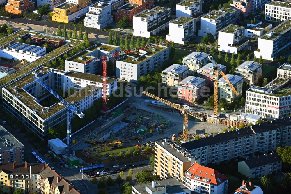 München von oben - Baustelle zum Neubau einer Mehrfamilienhaus-Wohnanlage MK6 - Radlkoferstraße im Ortsteil Sendling in München im Bundesland Bayern, Deutschland
