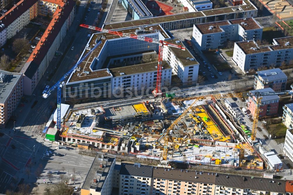München von oben - Baustelle zum Neubau einer Mehrfamilienhaus-Wohnanlage MK6 - Radlkoferstraße im Ortsteil Sendling in München im Bundesland Bayern, Deutschland