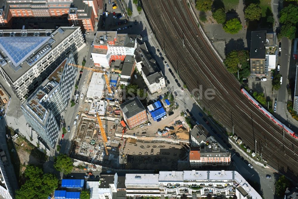 Luftbild Hamburg - Baustelle zum Neubau einer Mehrfamilienhaus-Wohnanlage am Schultzweg Ecke Norderstraße im Ortsteil Hammerbrook in Hamburg, Deutschland