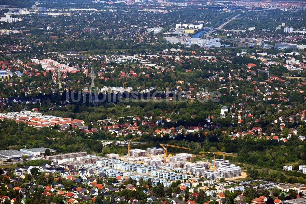 Berlin von oben - Baustelle zum Neubau einer Mehrfamilienhaus-Wohnanlage am Sternblütenweg im Ortsteil Bohnsdorf in Berlin, Deutschland