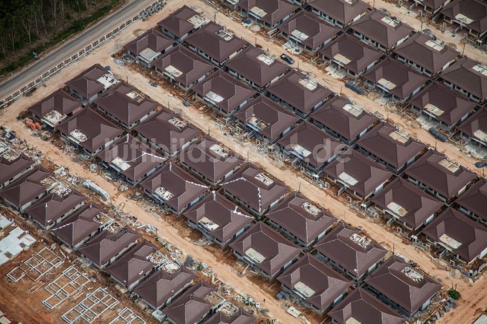 Luftaufnahme Tambon Kathu - Baustelle zum Neubau einer Mehrfamilienhaus-Wohnanlage in Tambon Kathu in Chang Wat Phuket, Thailand