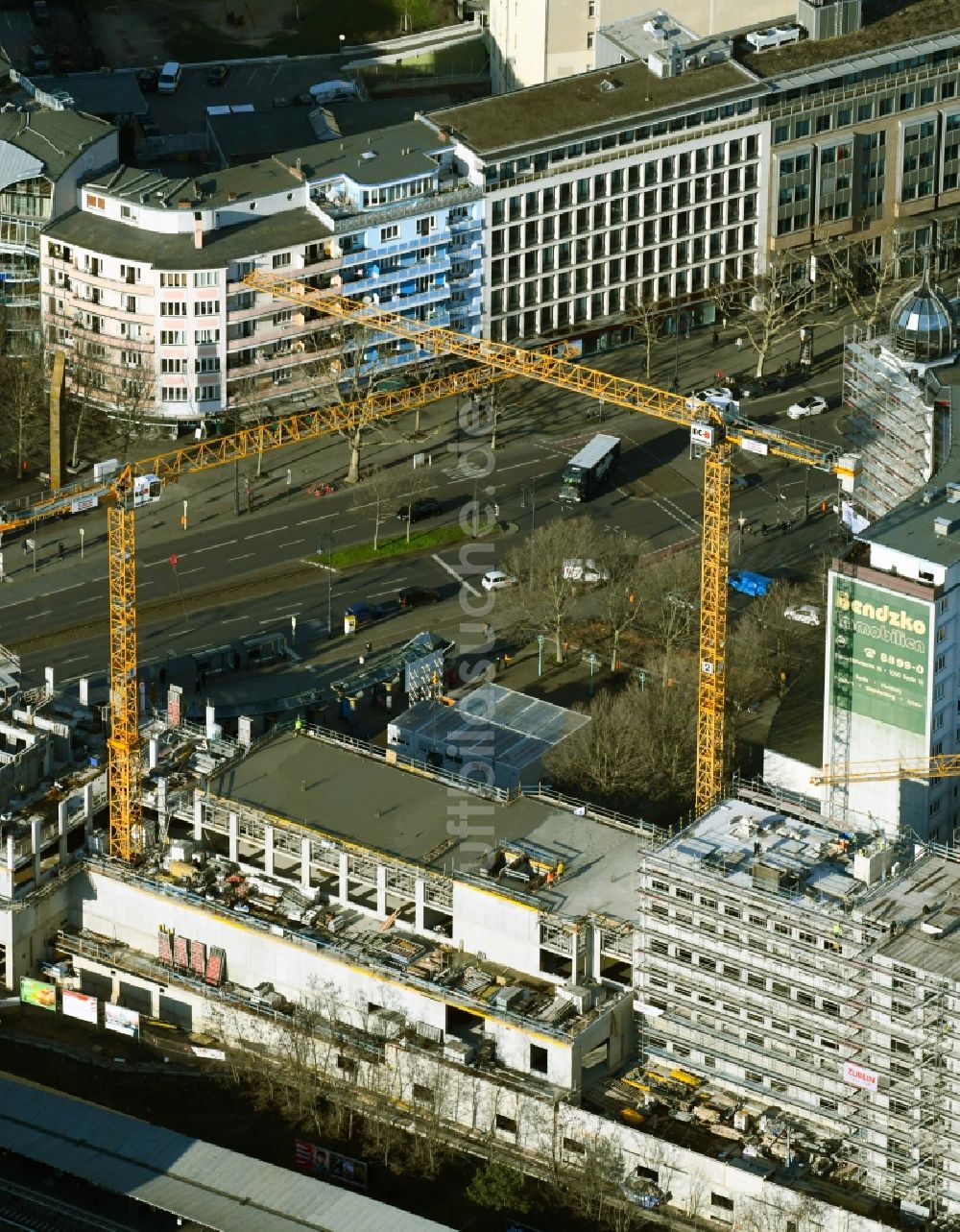 Berlin von oben - Baustelle zum Neubau einer Mehrfamilienhaus-Wohnanlage Tor zum Ku'damm in Berlin, Deutschland
